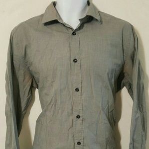 H & M -
Easy Iron Large Casual Solid Button-down